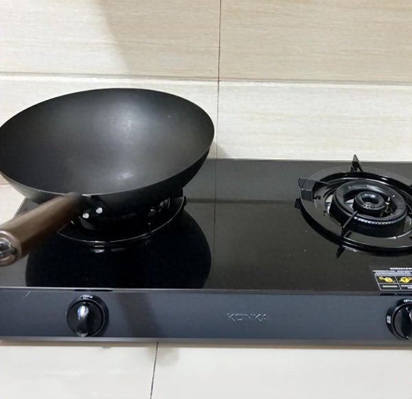 长宏策略 新式“电磁炉”一出，燃气灶落伍了，不少家庭都往家买，真实用！
